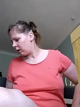 xxSexyBushLinnxx online show from 4, 12, 2024