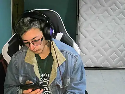 Snapshot of Jughead_16 chatting on 27, 9, 2025 Jughead 16 online show from 27, 9, 2025