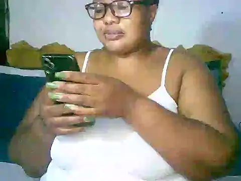 Snapshot of YELLOW_BONE chatting on 14, 5, 2026 YELLOW BONE online show from 14, 5, 2026