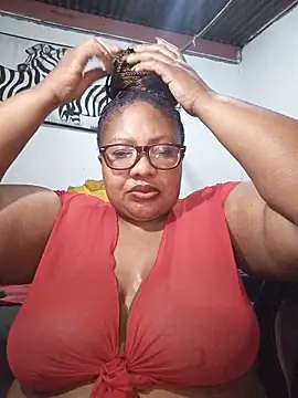 Snapshot of YELLOW_BONE chatting on 15, 5, 2026 YELLOW BONE online show from 15, 5, 2026
