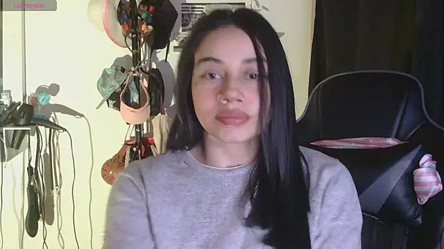 Snapshot of val_bardot chatting on 25, 6, 2026 val bardot online show from 25, 6, 2026