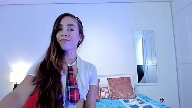 Snapshot of Estrella_Duran chatting on 8, 1, 2025 Estrella Duran online show from 8, 1, 2025