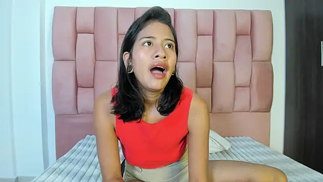 Snapshot of JuliKim_ chatting on 10, 9, 2025 JuliKim online show from 10, 9, 2025