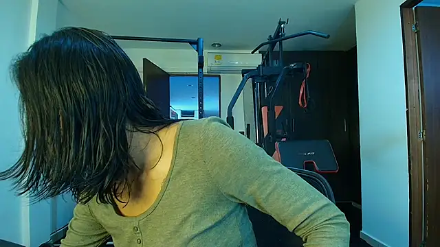 Snapshot of JuliKim_ chatting on 9, 10, 2025 JuliKim online show from 9, 10, 2025