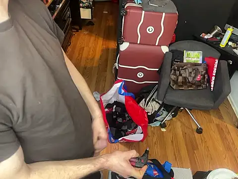 Snapshot of leanjamesdean chatting on 3, 3, 2026 leanjamesdean online show from 3, 3, 2026