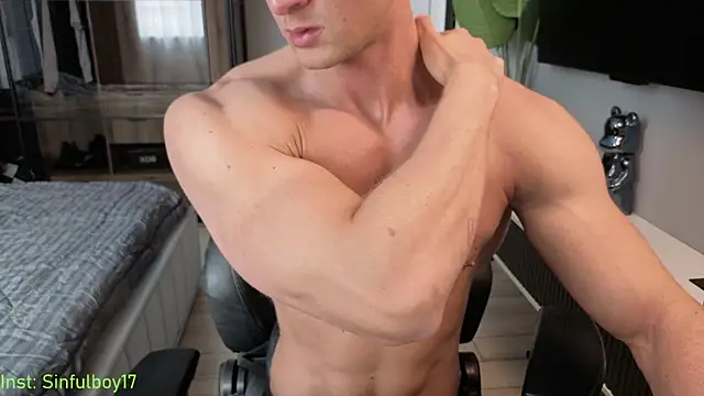 Snapshot of Richard_mils chatting on 14, 7, 2026 Richard mils online show from 14, 7, 2026