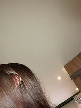AmelieLaurent  online show from 20, 7, 2026