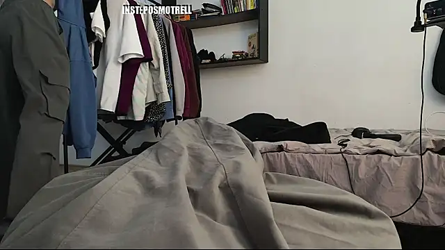 ETHAN MOORE online show from 9, 4, 2026