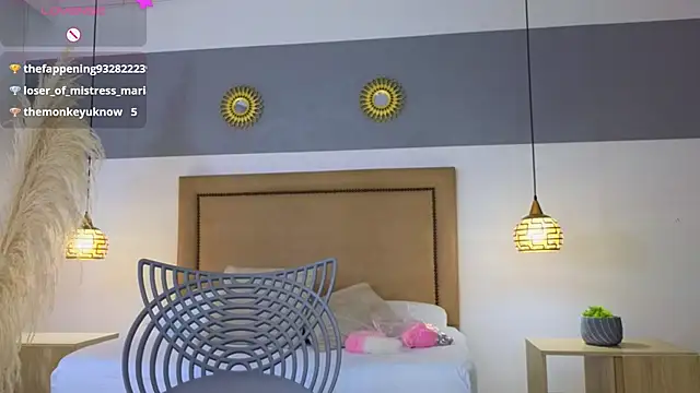 riley sierra online show from 28, 12, 2024