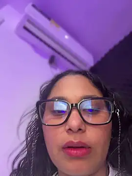 Snapshot of Cuteprincess21 chatting on 27, 4, 2026 Cuteprincess21 online show from 27, 4, 2026