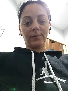 Snapshot of bruneta_sexy23 chatting on 2, 3, 2025 bruneta sexy23 online show from 2, 3, 2025