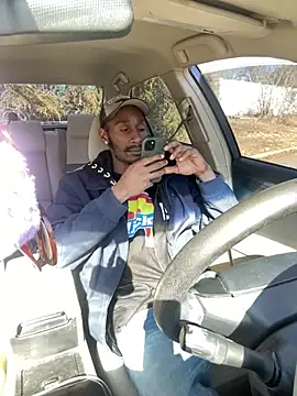 ITSONLYKENNY online show from 28, 1, 2025