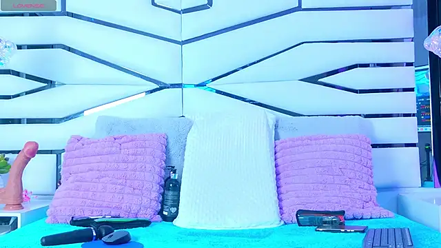 Iris Ross  online show from 12, 2, 2025