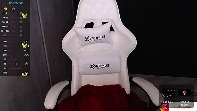 Snapshot of kathe03 chatting on 11, 3, 2025 kathe03 online show from 11, 3, 2025