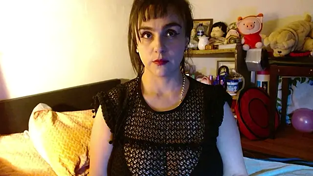 Snapshot of collette_beaufoy_ chatting on 17, 2, 2026 collette beaufoy online show from 17, 2, 2026