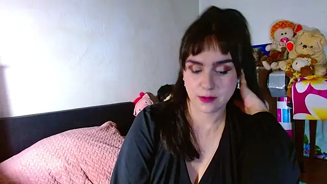 Snapshot of collette_beaufoy_ chatting on 5, 5, 2026 collette beaufoy online show from 5, 5, 2026
