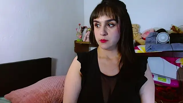 Snapshot of collette_beaufoy_ chatting on 1, 6, 2026 collette beaufoy online show from 1, 6, 2026