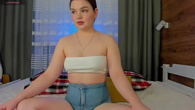 Snapshot of Elizabeth_Hottie_ chatting on 6, 12, 2024 Elizabeth Hottie online show from 6, 12, 2024