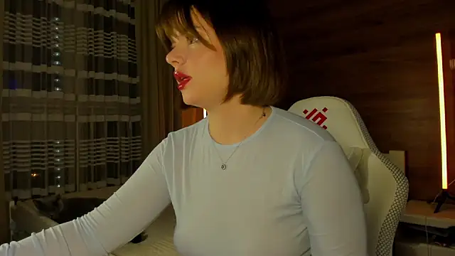 Snapshot of Elizabeth_Hottie_ chatting on 18, 5, 2026 Elizabeth Hottie online show from 18, 5, 2026