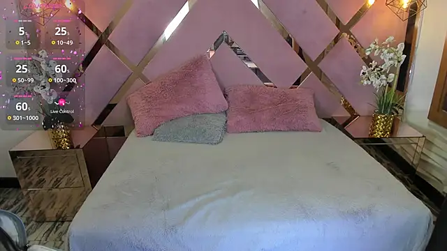 SHANONCLARK online show from 11, 1, 2025