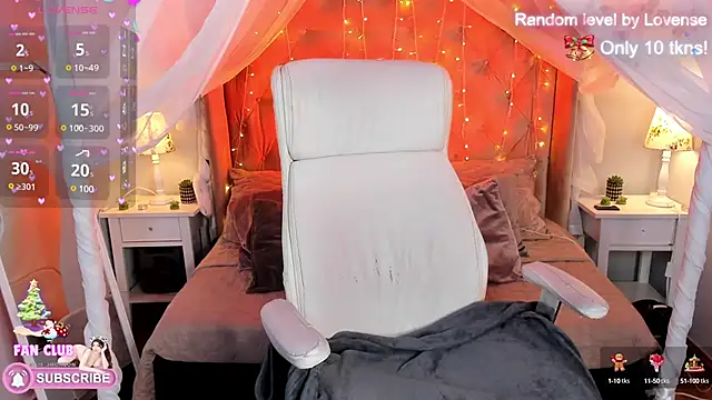 Snapshot of Ellie_Jhonson__ chatting on 11, 12, 2024 Ellie Jhonson   online show from 11, 12, 2024