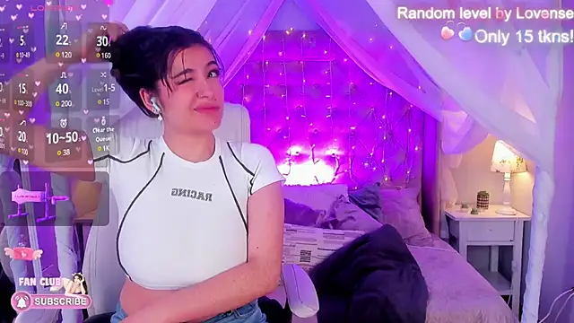 Snapshot of Ellie_Jhonson__ chatting on 18, 3, 2025 Ellie Jhonson   online show from 18, 3, 2025