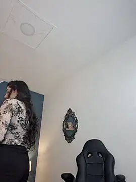 Snapshot of Ellie_Jhonson__ chatting on 30, 9, 2025 Ellie Jhonson   online show from 30, 9, 2025