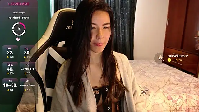 Snapshot of alice_middlee chatting on 14, 7, 2026 alice middlee online show from 14, 7, 2026