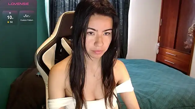 Snapshot of alice_middlee chatting on 29, 7, 2026 alice middlee online show from 29, 7, 2026