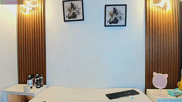 Snapshot of SofiaSweet_ chatting on 8, 5, 2026 SofiaSweet online show from 8, 5, 2026