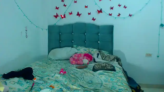 AmaraRoberts420 online show from 22, 1, 2025