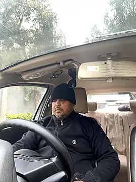 Dick 6inches online show from 8, 1, 2026