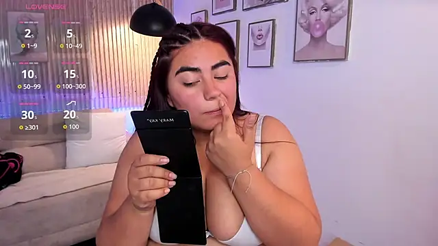 silvia lane online show from 11, 4, 2026