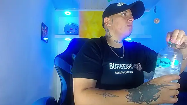 Yessi rousse online show from 21, 3, 2025