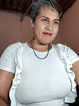 Snapshot of Yessi_rousse chatting on 3, 6, 2026 Yessi rousse online show from 3, 6, 2026