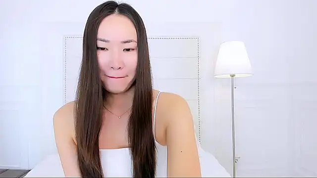 Snapshot of NaomiYuu chatting on 1, 7, 2026 NaomiYuu online show from 1, 7, 2026