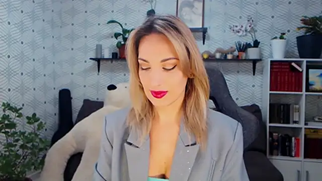 MillaXQueen online show from 4, 2, 2026