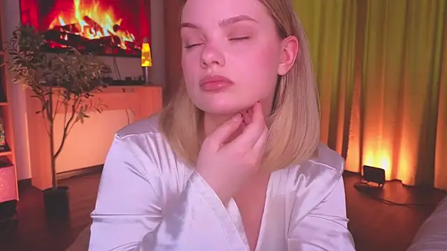 Snapshot of Hottie_Jane chatting on 25, 7, 2026 Hottie Jane online show from 25, 7, 2026