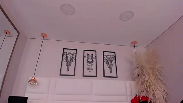 Rebeca jones online show from 20, 12, 2025