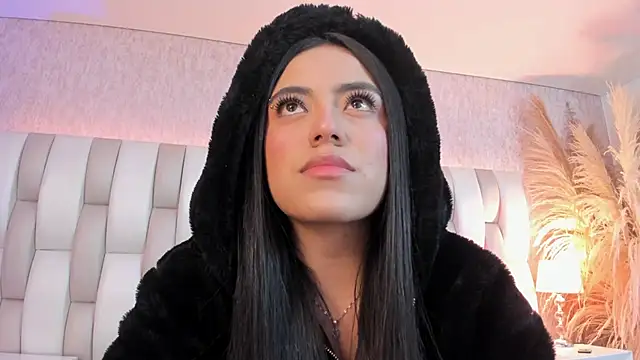 Rebeca jones online show from 4, 3, 2026