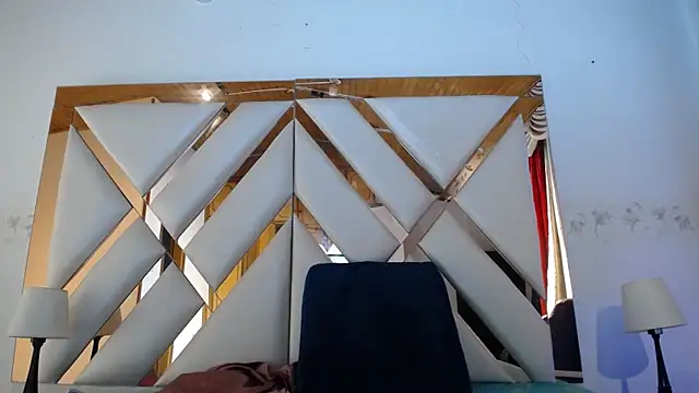 Snapshot of nathaly_low1 chatting on 4, 3, 2026 nathaly low1 online show from 4, 3, 2026