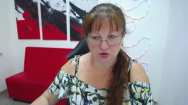 VanessaHotts online show from 15, 7, 2026