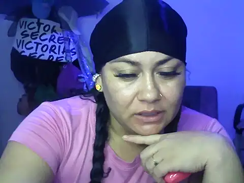 AliceFox Milf online show from 17, 2, 2026