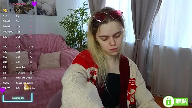 lady bellaa online show from 19, 10, 2025