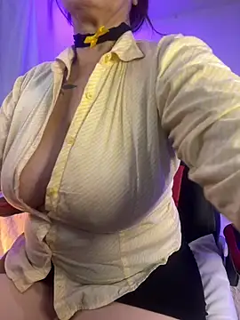 lonely shewolf online show from 7, 3, 2025