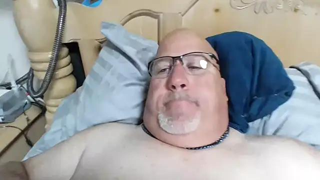 Bigbear0563 online show from 10, 4, 2026