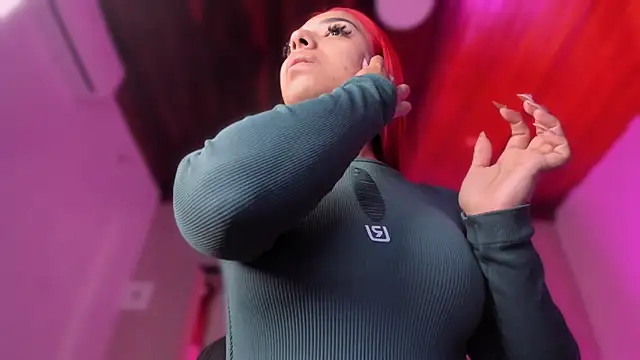 Snapshot of Emmily_Savage chatting on 22, 12, 2025 Emmily Savage online show from 22, 12, 2025