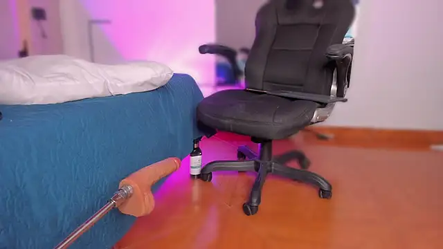 Snapshot of Emmily_Savage chatting on 31, 1, 2026 Emmily Savage online show from 31, 1, 2026