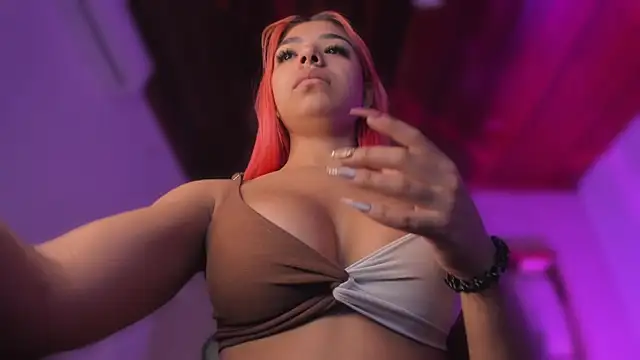 Snapshot of Emmily_Savage chatting on 13, 2, 2026 Emmily Savage online show from 13, 2, 2026