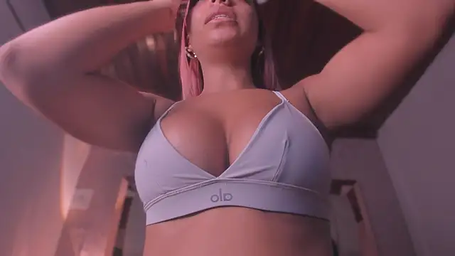 Emmily Savage online show from 9, 7, 2026